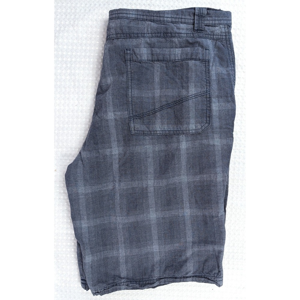 The North Crest Shorts Men's 38 Gray Plaid Checkered Flat pockets